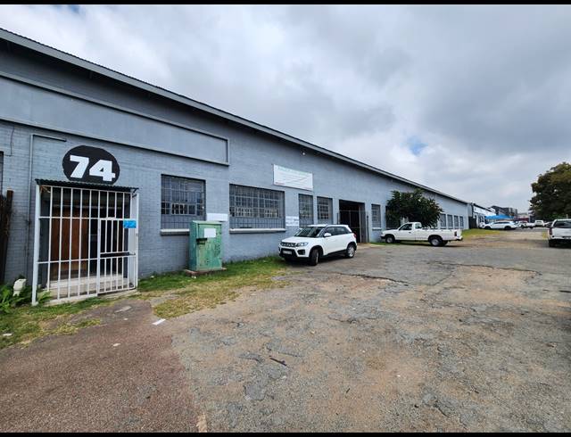 399M² WAREHOUSE TO LET IN WYCHWOOD